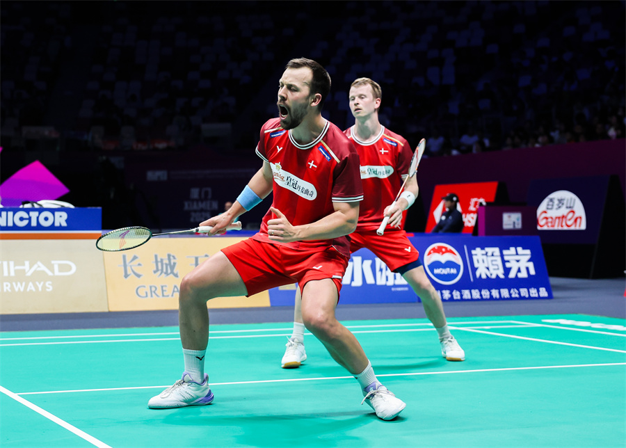 强大的防守 强大的防守